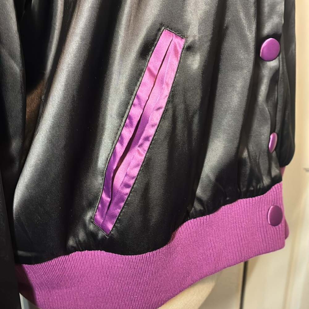 Black and Purple Graphic Jacket HOCUS POCUS      .   Used good condition - Picture 7 of 10